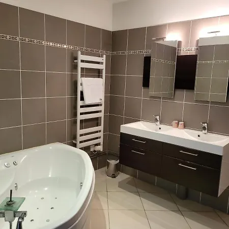 D'hotes La Petite Salamandre 3* エトルタ