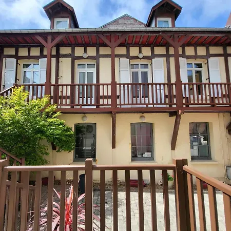 Bed & Breakfast D'hotes La Petite Salamandre