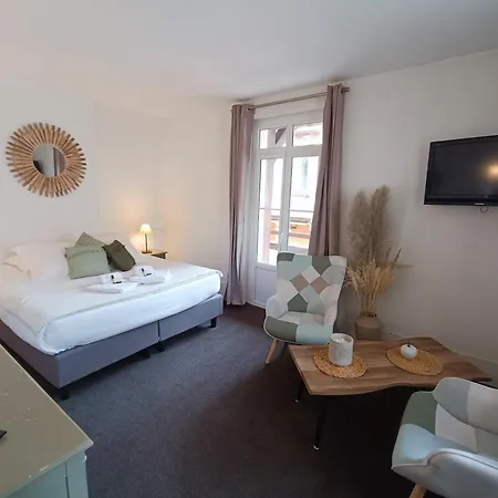 D'hotes La Petite Salamandre エトルタ